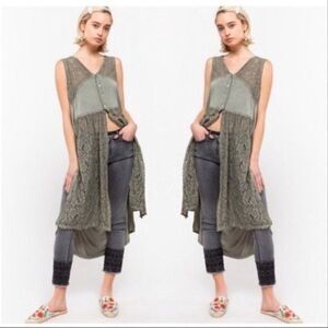 OLIVE Lace Detailed Tunic Top with Cross Cut Slit